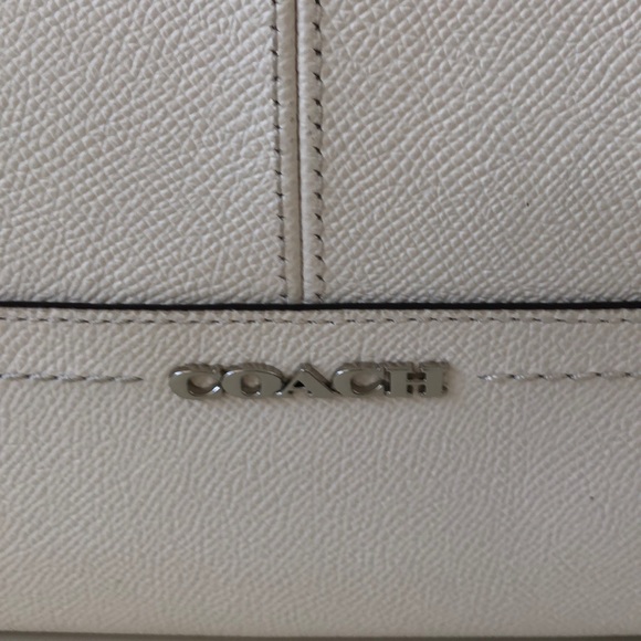 COPY - Coach Hobo Tote - Picture 2 of 5